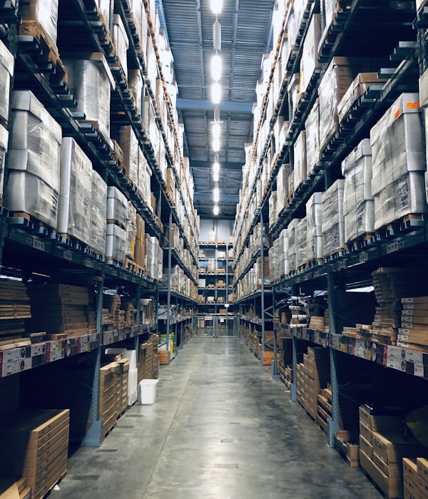 Shipping warehouse operations